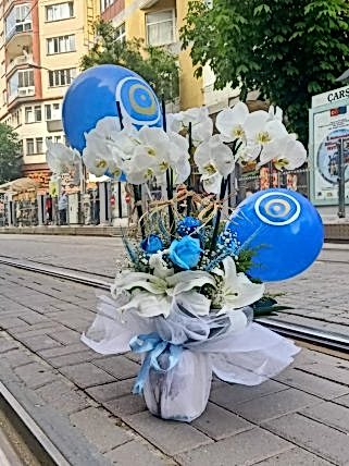 Balonlu Aranjmanlı 4 Dal Beyaz Orkide, Eskişehir çiçek