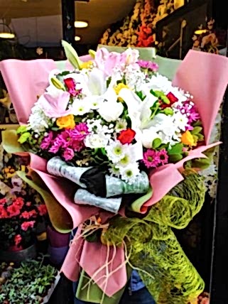 Pembeli Beyazlı Buket, Eskişehir Çiçekçi