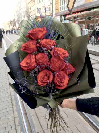 Aşk Merdiveni, Eskişehir çiçekçi