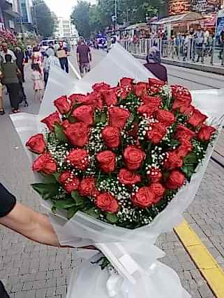 Kırmızı Gül Şöleni, Eskişehir Bizim Çiçekçi